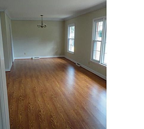 4th image of 1189 Churchill Dr