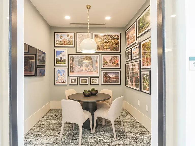 Miro Luxury Apartments — Photo 17