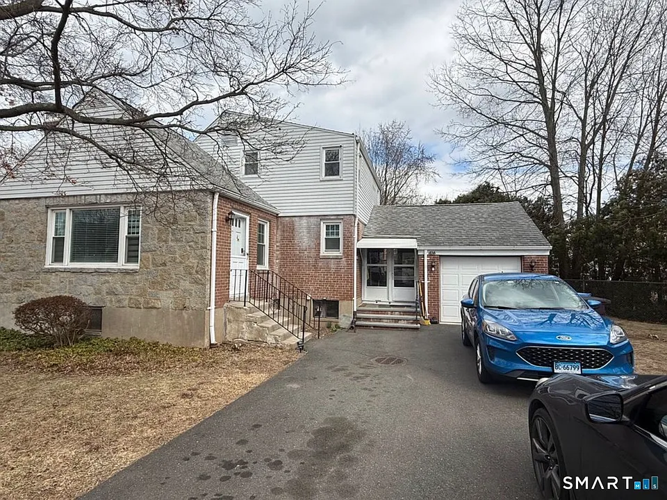 134 Vance St #2