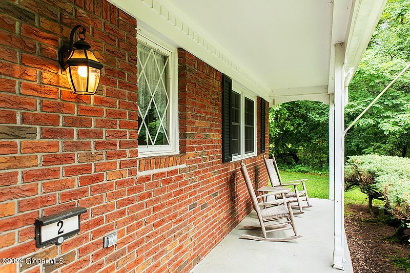 4th image of 2 Ashley Drive