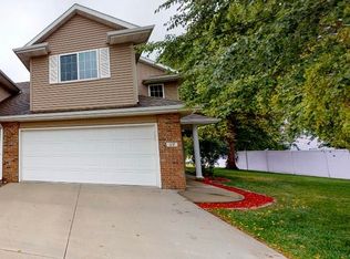 117 27th St, Columbus, NE 68601