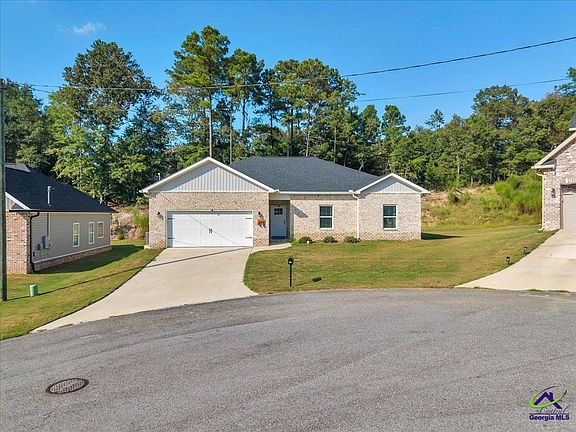 2nd image of 209 Sugar Maple Ct