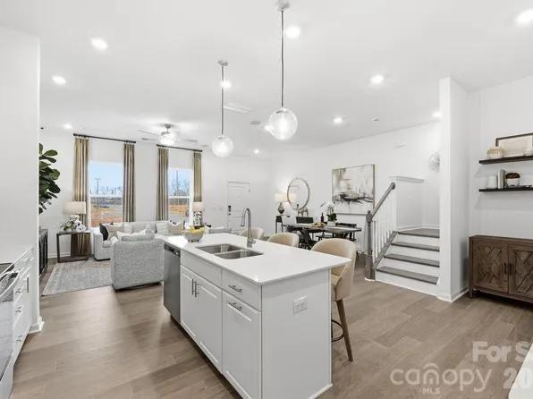 5505 Wolfpack Aly, Fort Mill, SC 29707