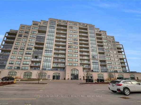 260 Villagewalk Blvd #1002, London, ON N6G 0W6