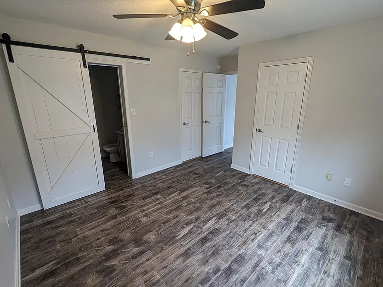 61 Newberry Dr — Photo 5
