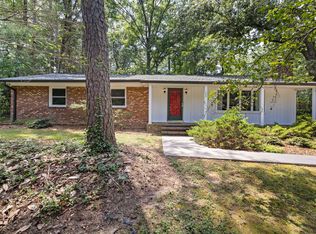 700 Tinkerbell Rd, Chapel Hill, NC 27517