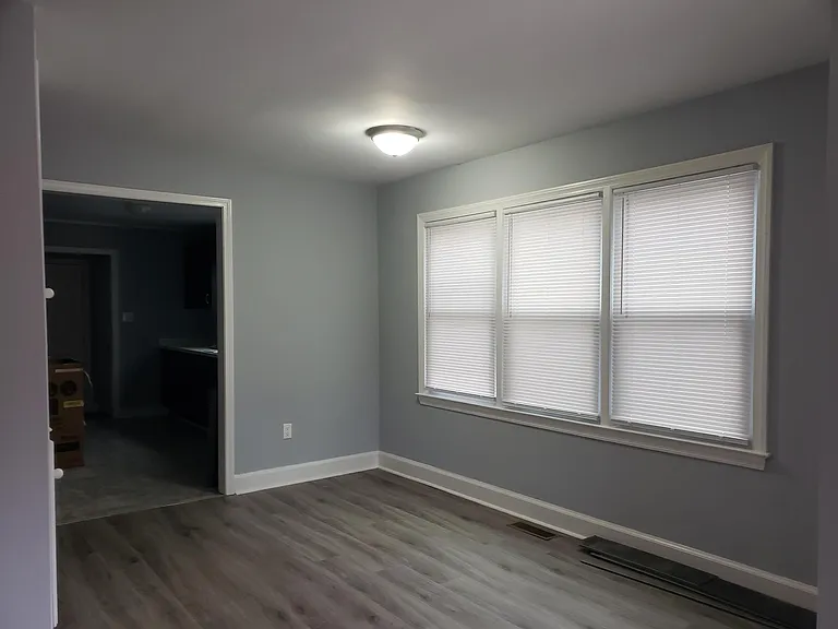 810 Anarine Rd — Photo 2