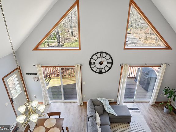 5th image of 3138 Wintergreen Ln