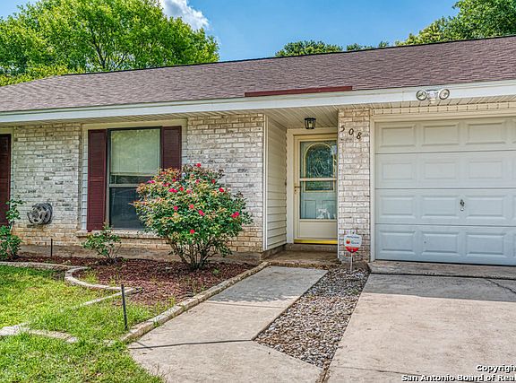 3rd image of 508 Pecan Dr