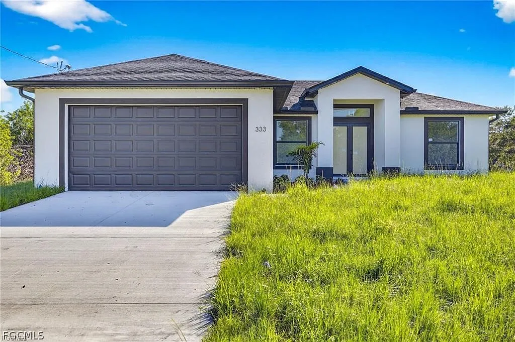 3 bed, 2.0 bath, 1545 sqft, $2,100 — Photo 1