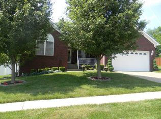 7702 Stone Ledge Rd, Louisville, KY 40291