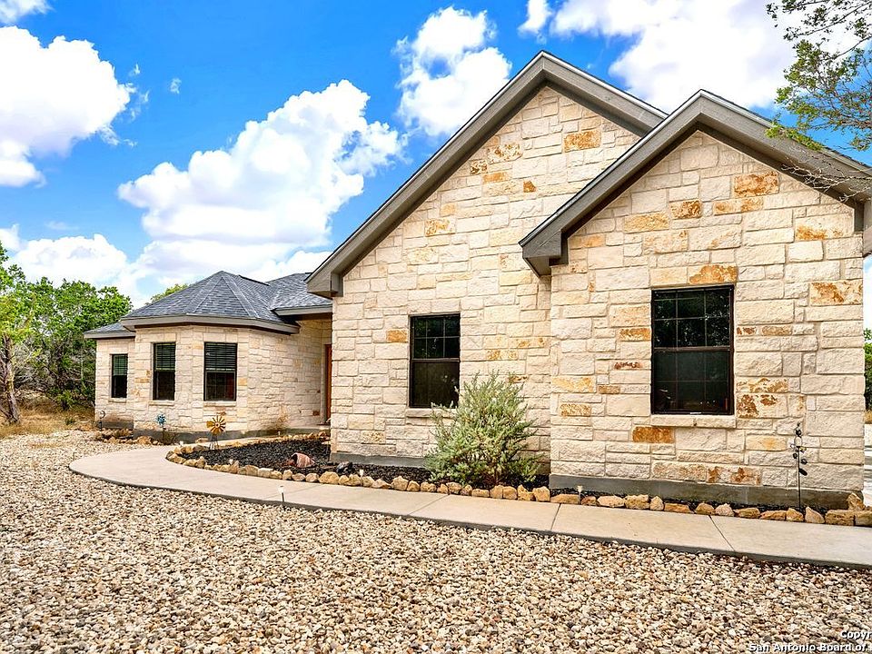 1st image of 115 Creek Drive
