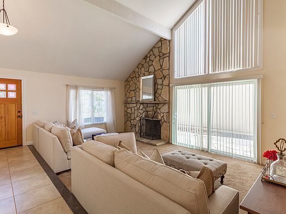 2nd image of 417 San Vincente Cir