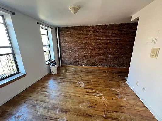 Rented by Best Apartments North Inc | media 16