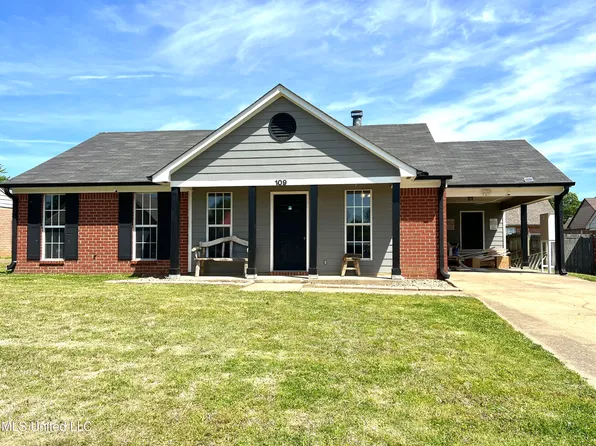 109 Country Meadow Dr, Senatobia, MS 38668