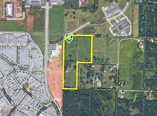 S Hampton Pl, Rogers, AR 72758