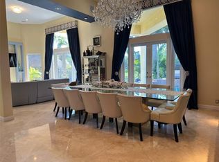 5532 Estate Oak Cir, Fort Lauderdale, FL 33312