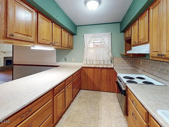 5th image of 314 Saint Augustine Ave