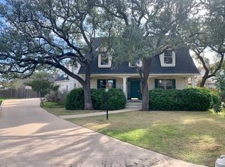 427 Dasher Dr, Lakeway, TX 78734
