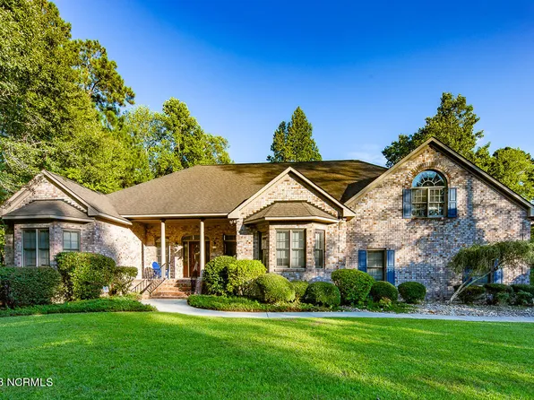 305 Taberna Circle, New Bern, NC 28562