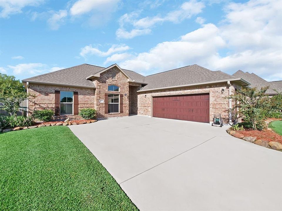 1st image of 7740 Oakmont Dr