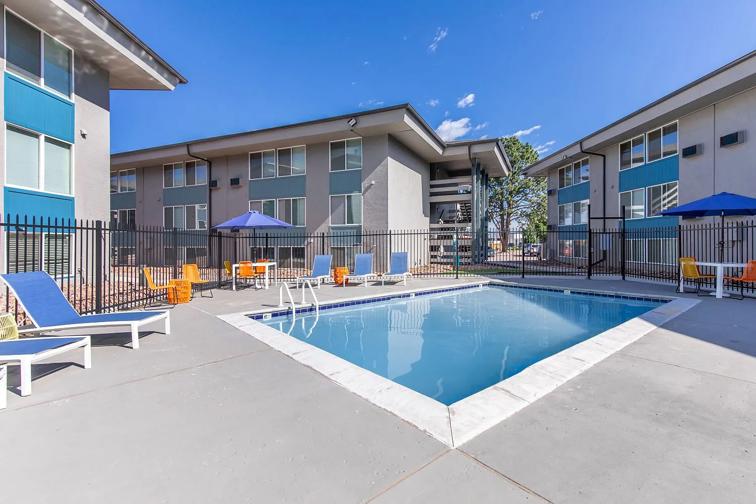 Aero Place Apartments — Photo 4