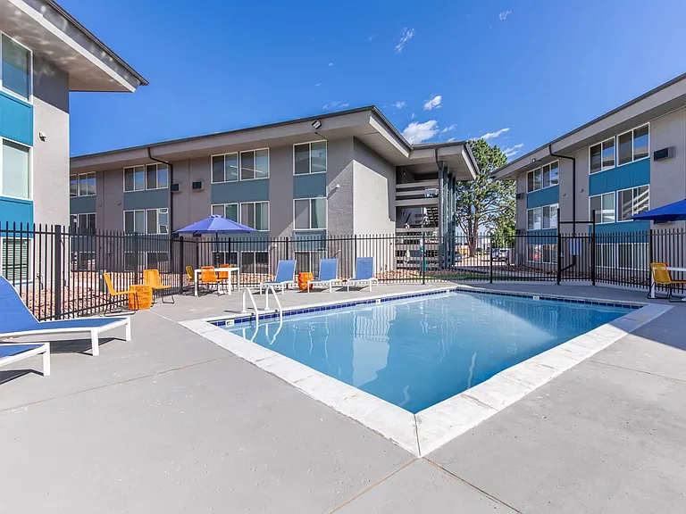 Aero Place Apartments — Photo 4