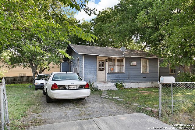1st image of 215 Lucas St