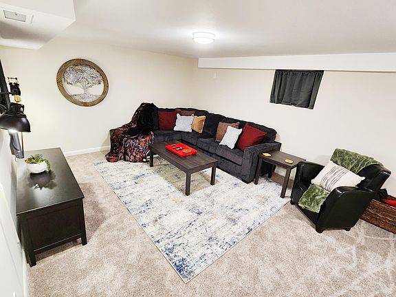 Second spacious furnished living room in Aurora CO _ ideal for corporate housing and mid-term rentals near Anschutz Medical Campus