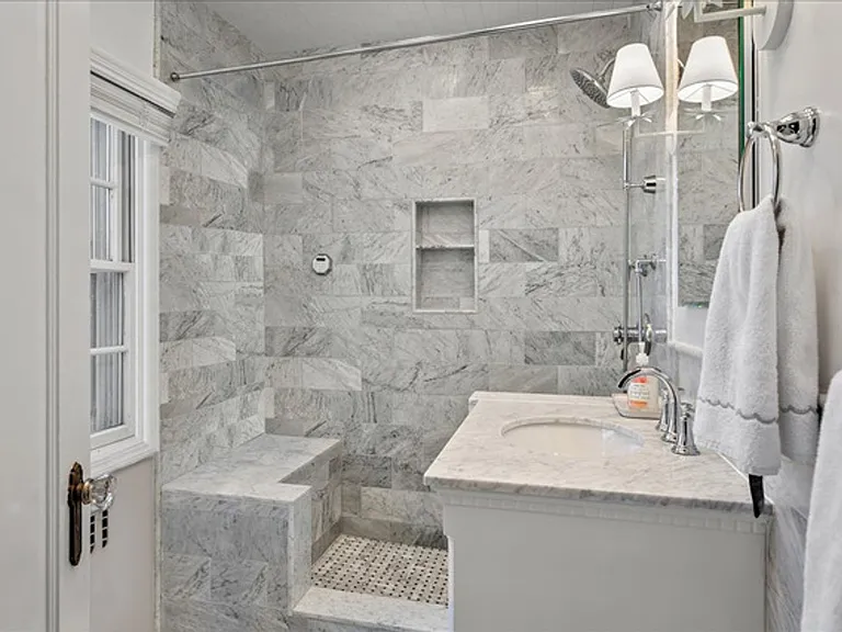 86 Caterson Ter — Photo 22