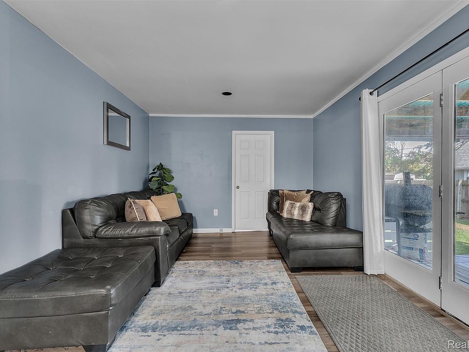 27116 Warner Ave, photo 12