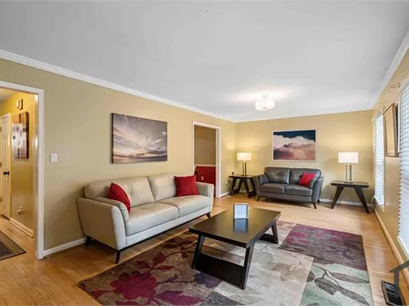 717 Twin Brooks Ct SE, Marietta, GA 30067