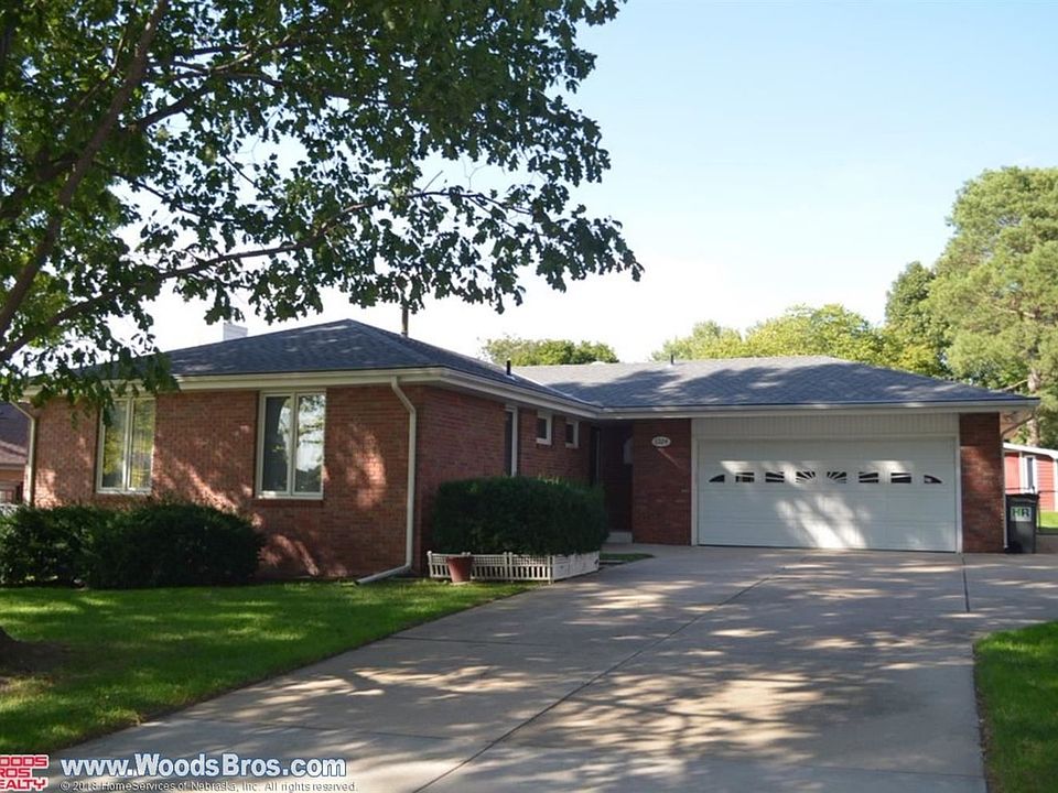 1st image of 6924 Bernese Blvd