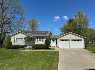 1307 W Broadway St, Steeleville, IL 62288