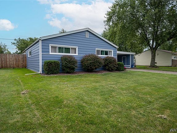 3rd image of 21 Beverly Dr