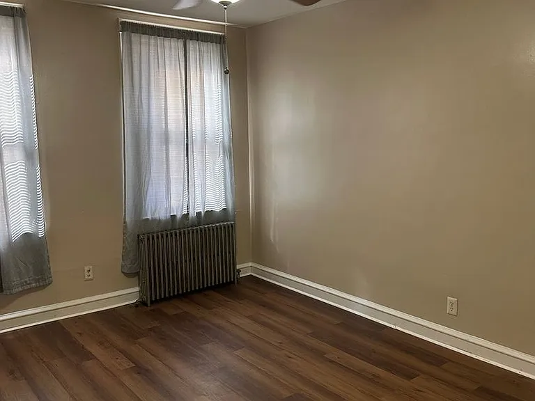 2927 Edison Hwy — Photo 3