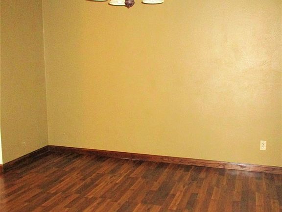 4th image of 4511 Baker Ln