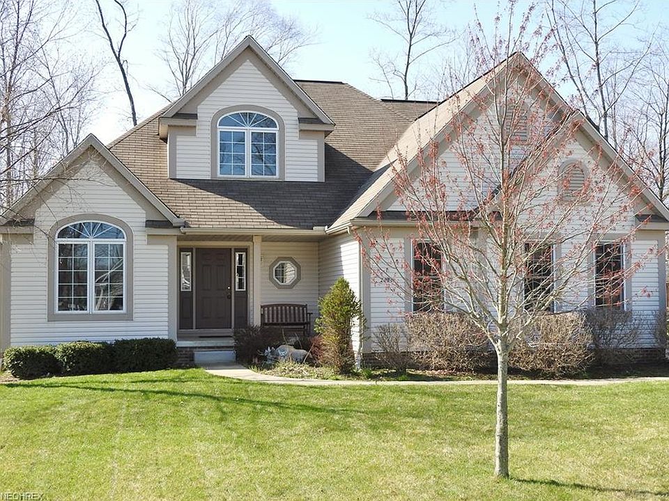 1st image of 2880 Brookfield Dr