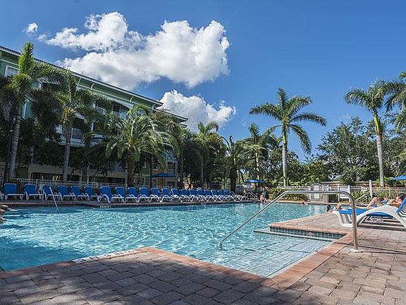 5th image of 1775 Bonaventure Blvd