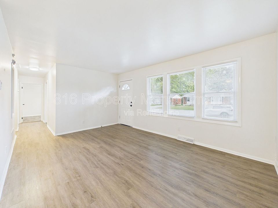1st image of 11018 Booth Ave