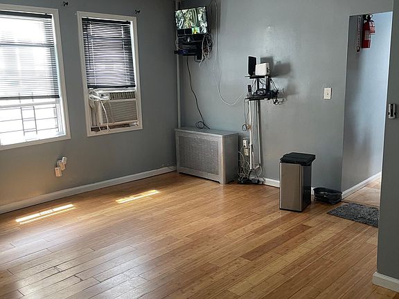 2nd image of 10969 153rd St #1