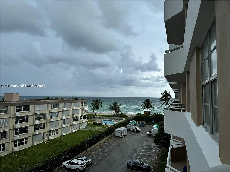 1950 S Ocean Dr #4D — Photo 10