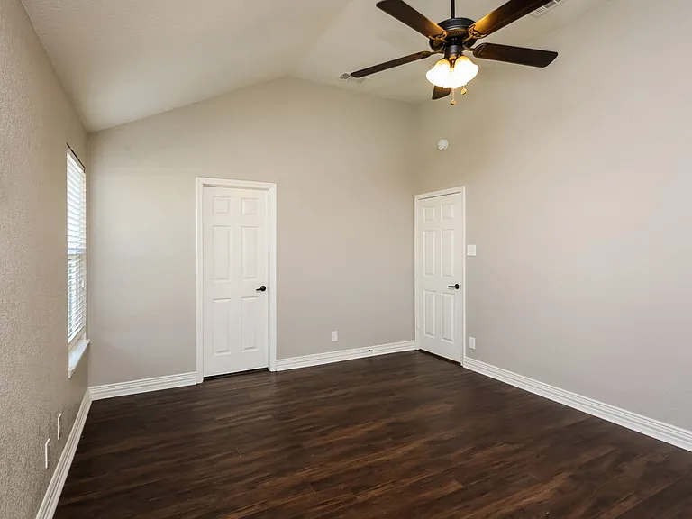 8705 Elbe Trl — Photo 10