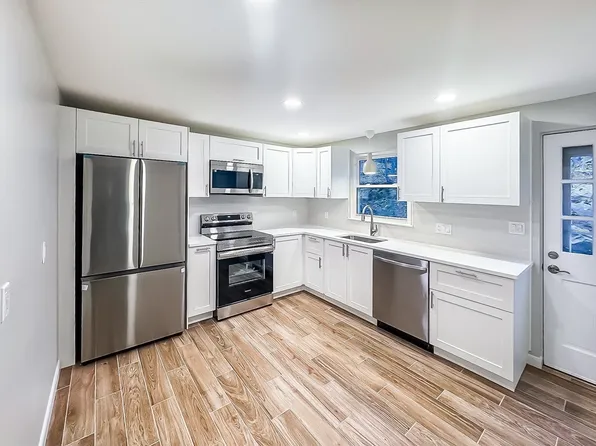 10 Shackle Way Unit 10, Swampscott, MA 01907