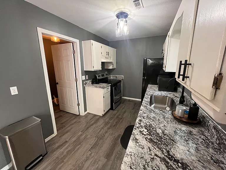 23 Murphy Dr — Photo 10
