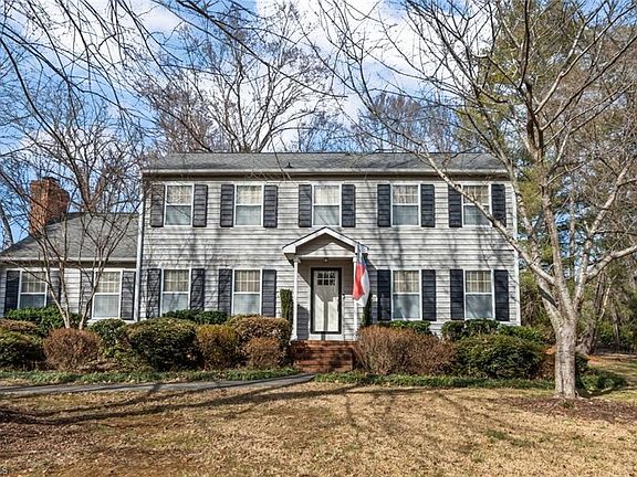 4th image of 219 Prestwick Dr