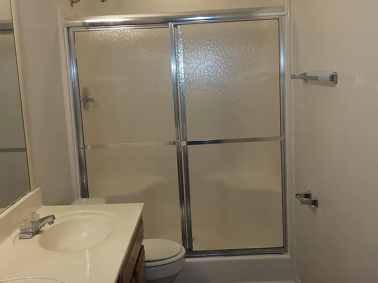 137 Rockyreef Cir — Photo 43