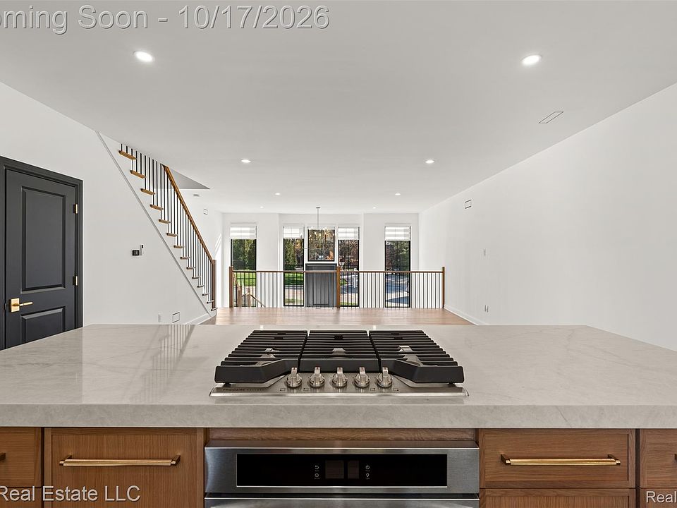 605 E Flint St, photo 16