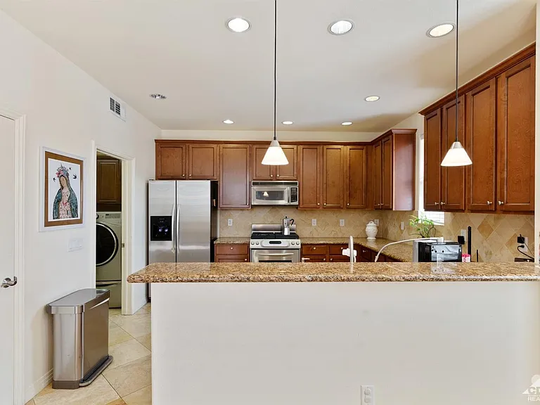 52130 Rosewood Ln — Photo 41