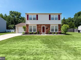 16 Washington Dr, Laurel Springs, NJ 08021